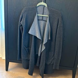 Lululemon Reversible sweater